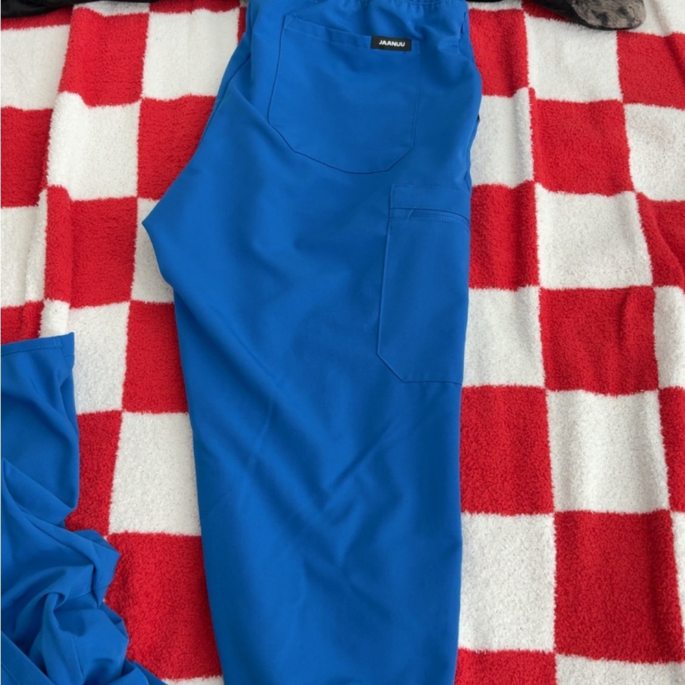 Jaanuu Men's Vibrant Blue Cargo Pants